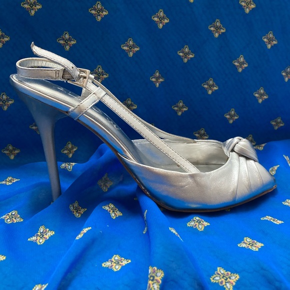 ALDO silver strappy heels size 39 b - Picture 2 of 4